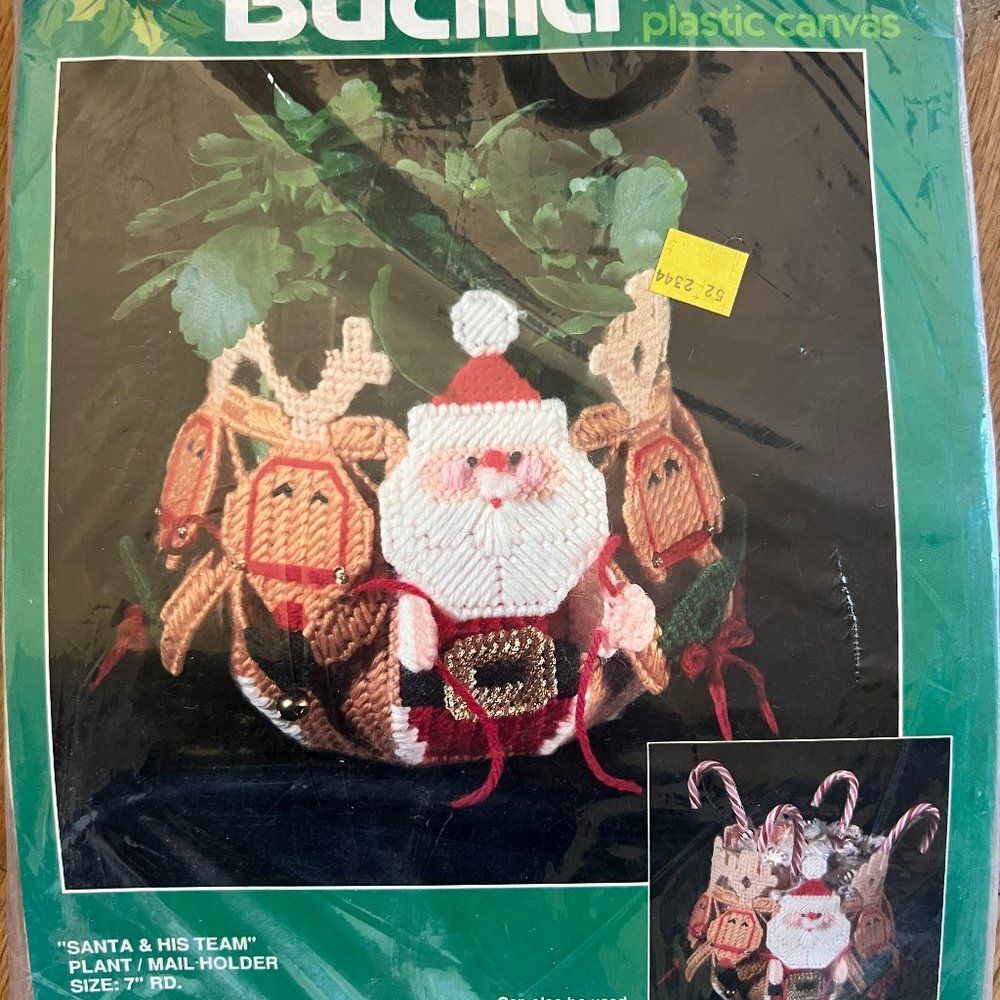 Plastic Canvas Kit Pre Cut Plant Mail Holder Candy Dish Santa Reindeer Xmas. New